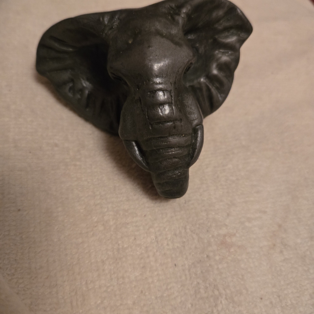 Knob Hill Decorative ELEPHANT Drawer Handle/ Pull Piece in Dark Gray - Picture 2 of 4
